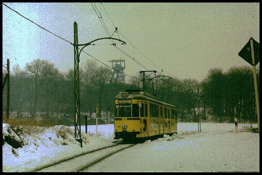 tranvia en la nieve